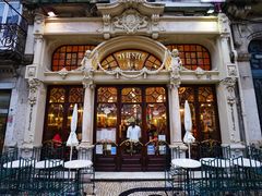 -Majestic Café