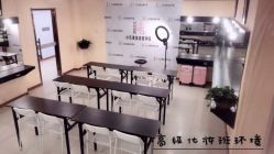 -小乐化妆美甲半永久培训学校