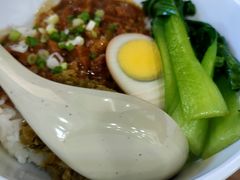红烧牛肉盖饭-李先生牛肉面大王(北京站售票厅餐厅)
