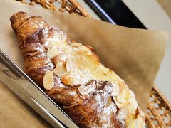 杏仁牛角-老梦面包CHEZMOREL(麦子店)