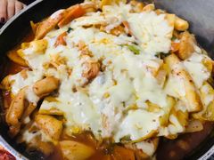 -亲昵春川鸡排(韩国美食街店)