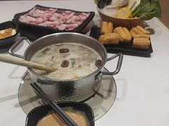 -呷哺呷哺 黄金牧场 (新中关购物中心店)