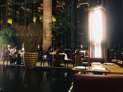 大堂-松山湖凯悦酒店·Café自助餐厅·周末火舞秀表演