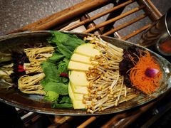 -老牌坊云南鱼豆花火锅(哈西万达店)
