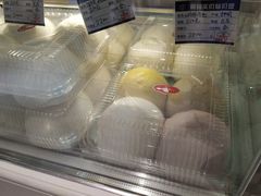 -白玉兰食品甜凤店(合生汇店)