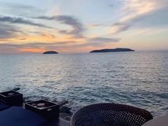 -Sunset Bar(丹绒亚路香格里拉店)