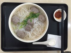 -飞厦老二手槌牛肉丸店