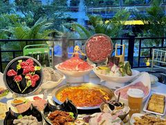 -茅草房·河畔园林火锅