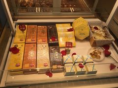 -好利来(高新枫叶广场店)