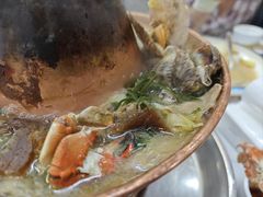 -一口猪海鲜浑锅·东北家常菜