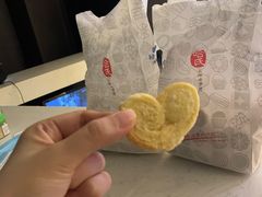 小蝴蝶酥-上海哈尔滨食品厂(淮海中路店)