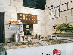 -愉肴麻辣香锅(中北镇店)