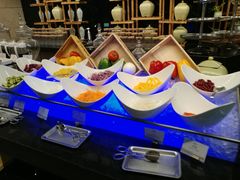 自助取餐区-惠州皇冠假日酒店·西餐厅·自助餐厅