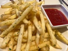-WOLFGANG PUCK KITCHEN & BAR(迪士尼小镇店)