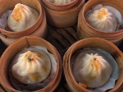 蟹粉小笼汤包-南小馆(迪士尼小镇店)