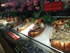-釜御山海鲜烤肉火锅自助(新城市中心店)