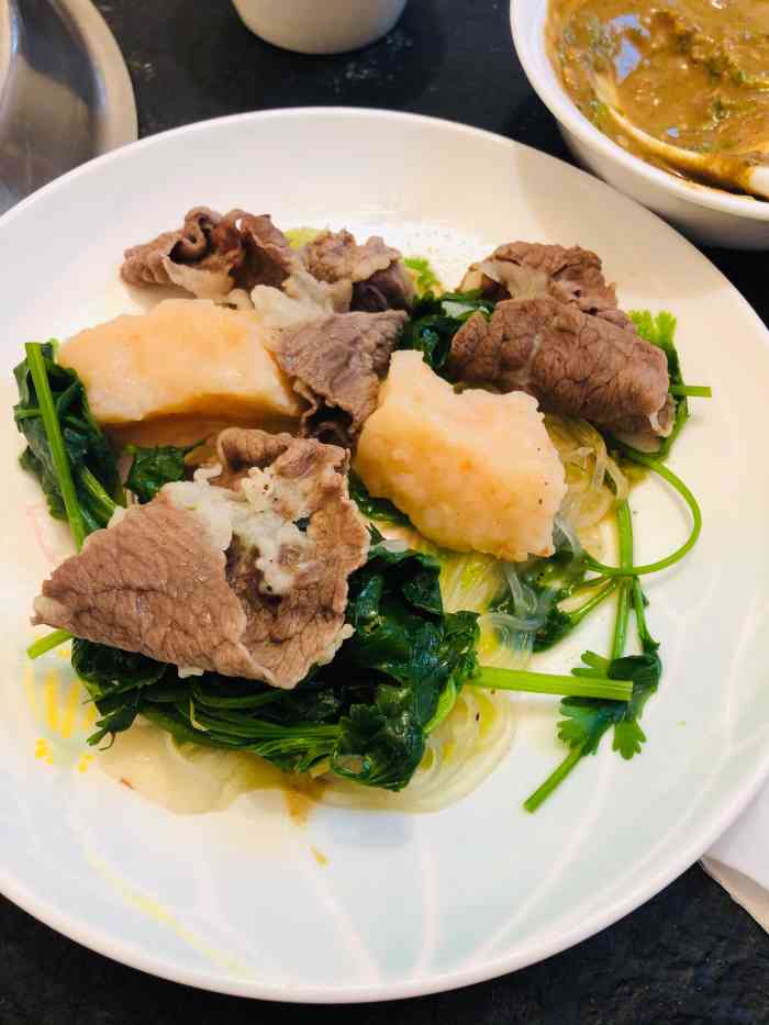 熹厨火锅(丰泽苑店)-"[薄荷]环境:环境还不错,每人一个小锅,.