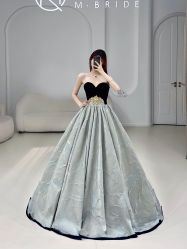 点击看大图 -曼青婚纱礼服馆