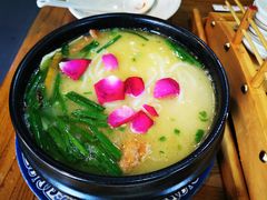 -双桥园·云南过桥米线(古城南门店)