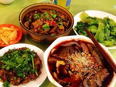 -曾牛肉