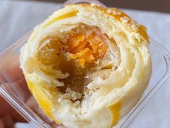 莲蓉松子味蛋黄酥-GANSO元祖食品(滨湖万达店)