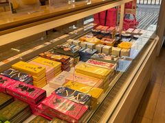 -好利来(世纪金源购物中心店)