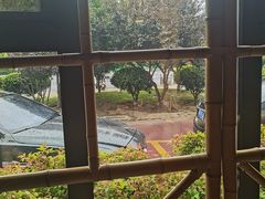 -湘西小馆(滨河路店)