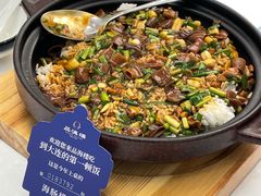 -品海楼·大连海胆锅贴馆(东港店)