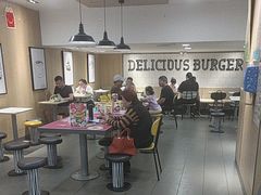 -麦当劳(松江店)