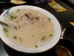 滋补蹄花汤-嘎嘎鸭脑壳(金沙店)