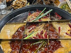 -正南齊北重庆老火锅(光华村直营店)
