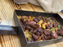 -老东镇啤酒屋海鲜加工·蒸汽海鲜·海鲜烧烤(台东店)