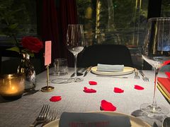 -弦月窗LUNETTE BY AMANDA(复兴路店)