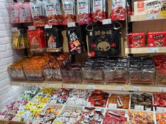 零售区-来伊份(燕山路二店)