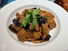 -侬佳蒸菜馆(听潮店)