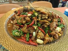 -郑小二山东特色炒鸡店(红小巷店)