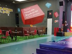 -嗨马乐动室内潮玩运动·团建·轰趴·桌游(南丰汇店)
