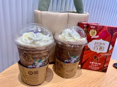 -瑞幸咖啡(长宁来福士B1层店)