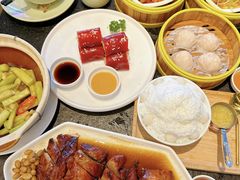 -蝴蝶里·粤菜·点心(滨江龙湖店)