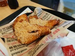 芝麻满满脆皮大鸡腿-肯德基(泉州东街店)