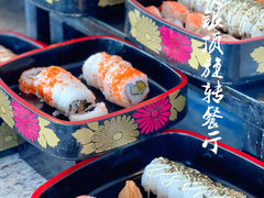 -怡豪大饭店·银顶旋转餐厅