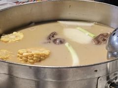 -肥仔文澳门猪骨煲(南京西路店)