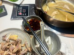 -喃喃椰·糟粕醋·椰子鸡火锅(七堡花园店)