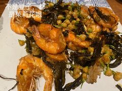 普洱茶香酥虾-云海肴·汽锅鸡·云南菜(天山百盛优客店)