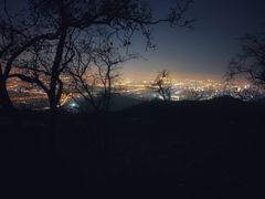 -鬼笑石后山停车场