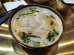 手包小馄饨-龍堂蟹黄小笼包(万家丽店)