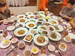 -沁香庭中餐厅·川粤菜(重庆高新假日酒店)