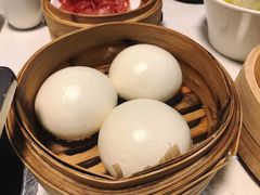 蛋黄流沙包-煲王粤菜餐厅(中侨中心店)