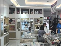 -美式眼镜·授权蔡司.依视路.尼康.豪雅.明月(人民广场店)