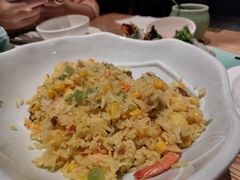 大叻经典菠萝海鲜炒饭-米纸越南小馆(金鹰世界店)